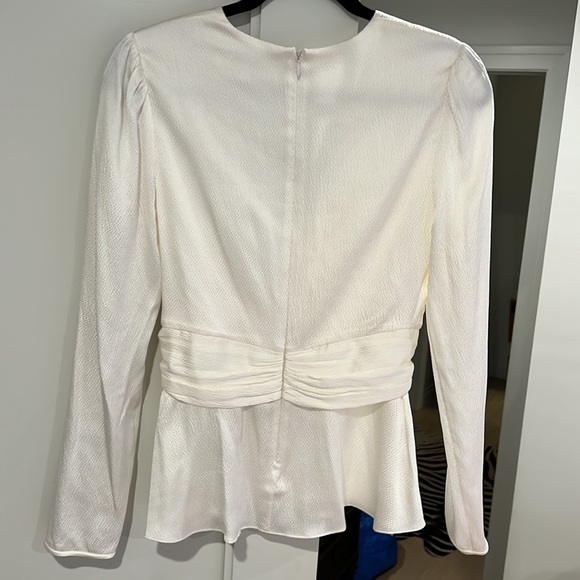 Never worn Silk Shimmery Diane Avon Furstenberg Blouse - Picture 3 of 3
